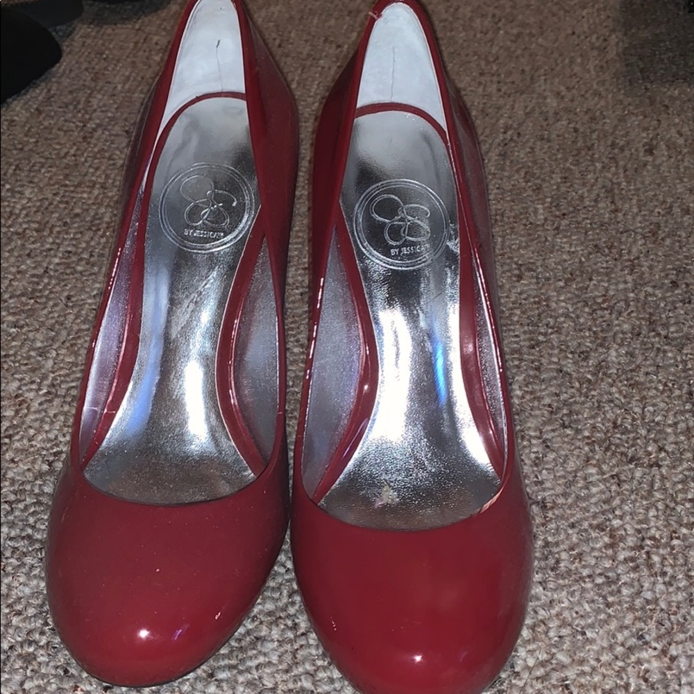 Jessica Simpson red heels size 6